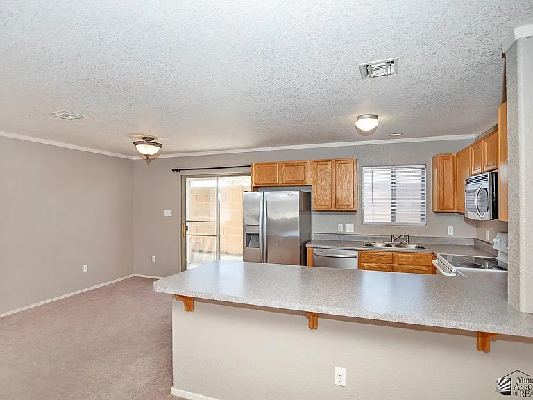10490 S Typhoon Ave — Photo 8