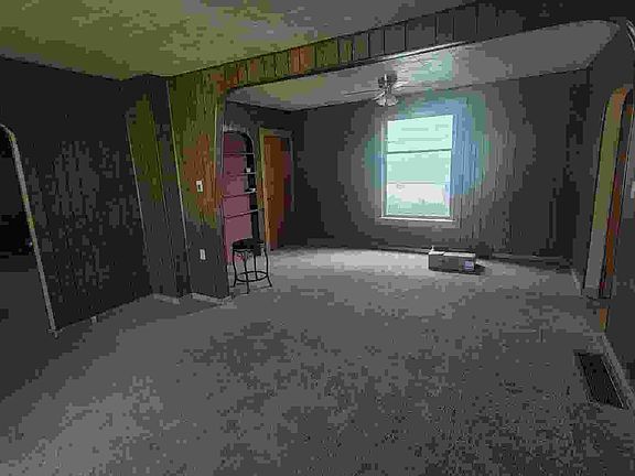 4th image of 222 Shaffer Ave