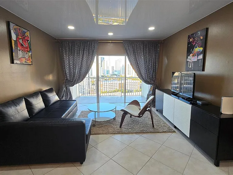 300 Bayview Dr #1911 — Photo 11