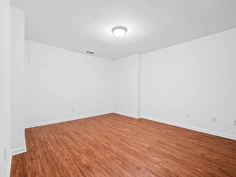 2677 Cedar Dr — Photo 23
