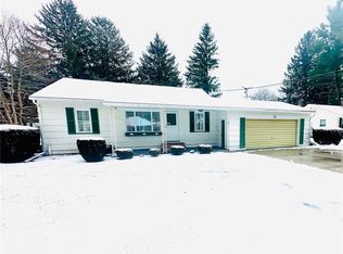 6 Locust St, Bath, NY 14810