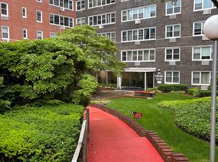 16420 Highland Ave, Queens, NY 11432