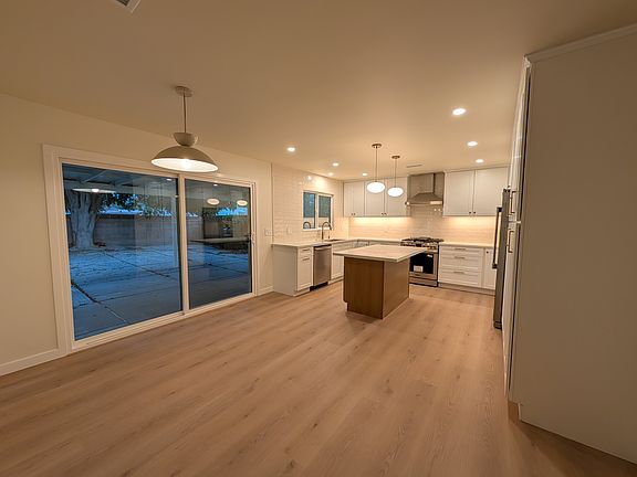 5th image of 11074 Vanalden Ave