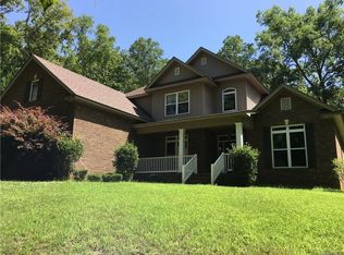 294 Mark Trl N, Wetumpka, AL 36093