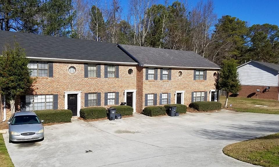 1st image of 2627 Parkside Way