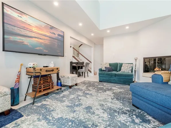 25900 Oak St Unit 102, Lomita, CA 90717