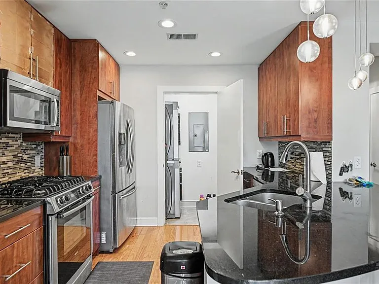 222 12th St NE #905 — Photo 14