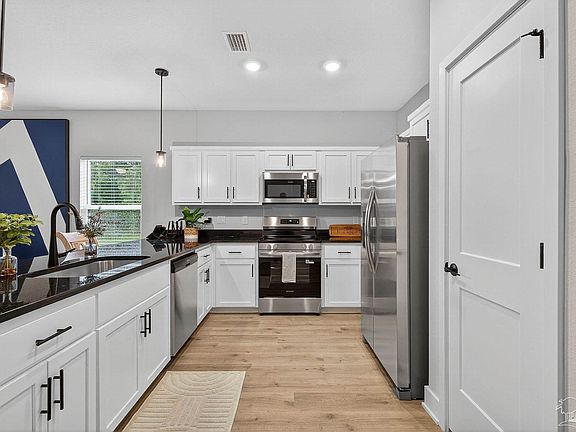 3rd image of 7083 Cedar Grove Rd #8A