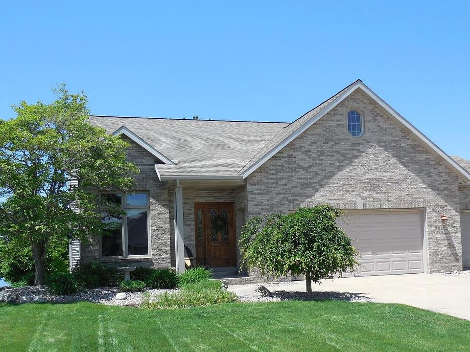 1st image of 3119 Crestbrooke Dr