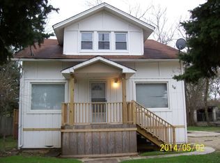 114 W Roosevelt Rd, Wheaton, IL 60187