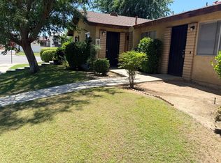 8000 N Laurelglen Blvd APT B, Bakersfield, CA 93309