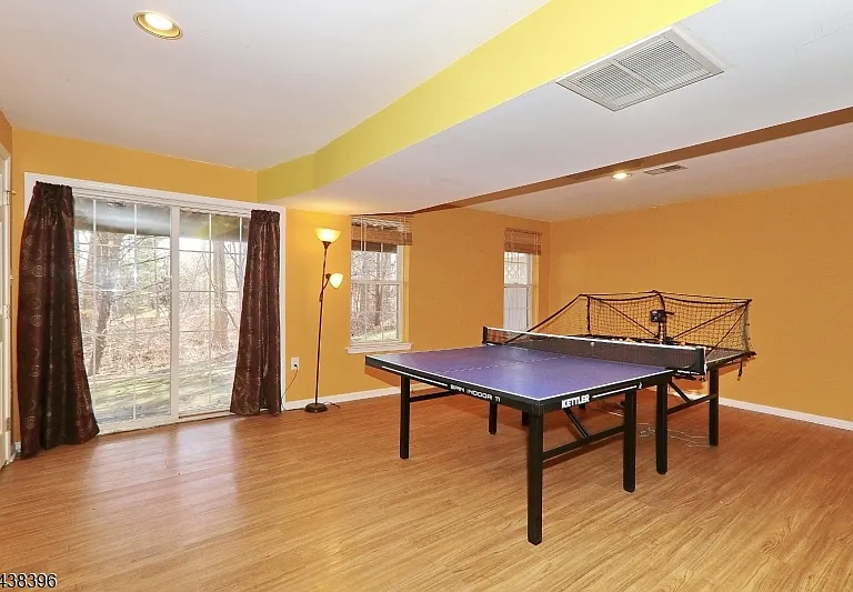 13 Minuteman Ct — Photo 10