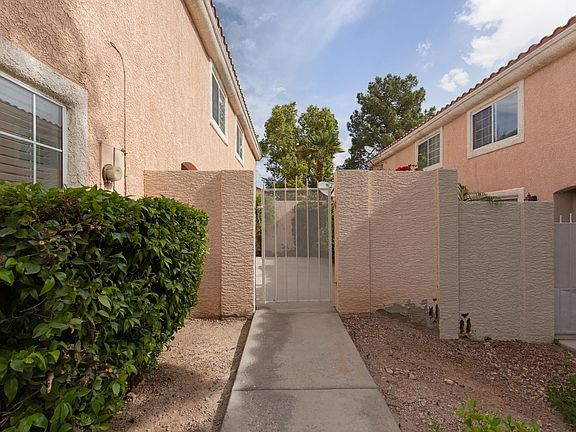 3rd image of 8440 Indigo Sky Ave