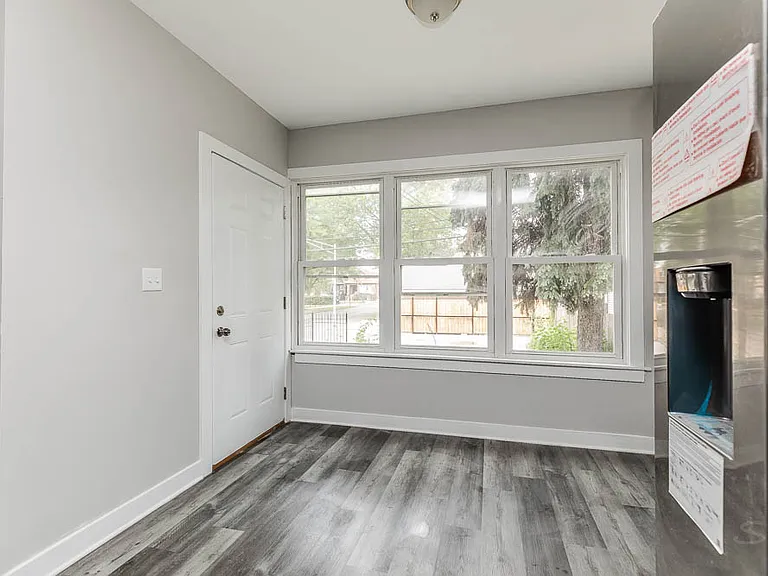 2200 N Kenneth Ave #1 — Photo 7