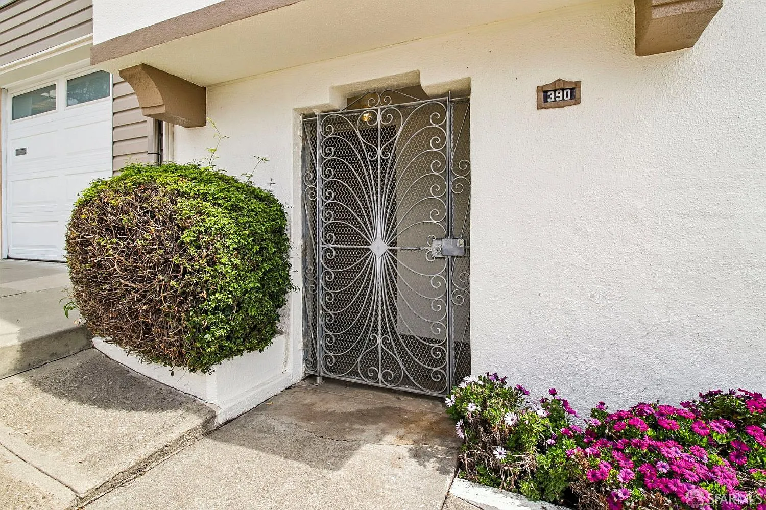 390 Teddy Ave - Photo 5