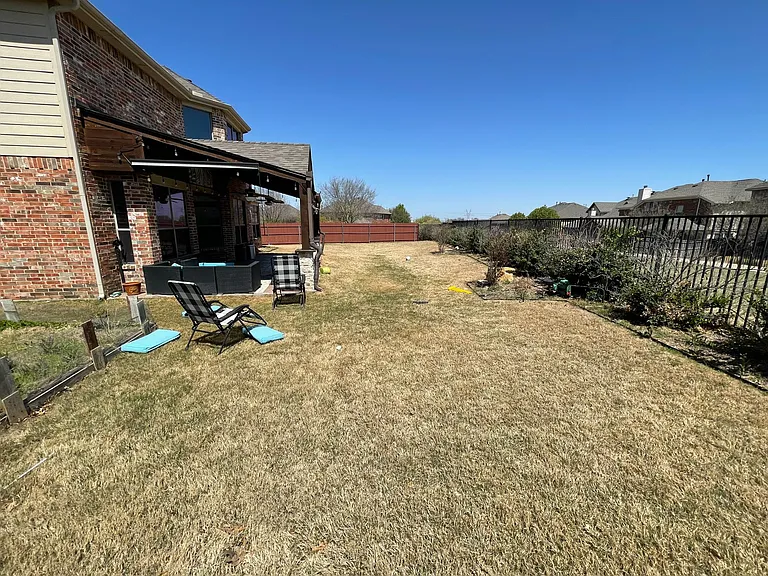 12812 Outlook Ave — Photo 27