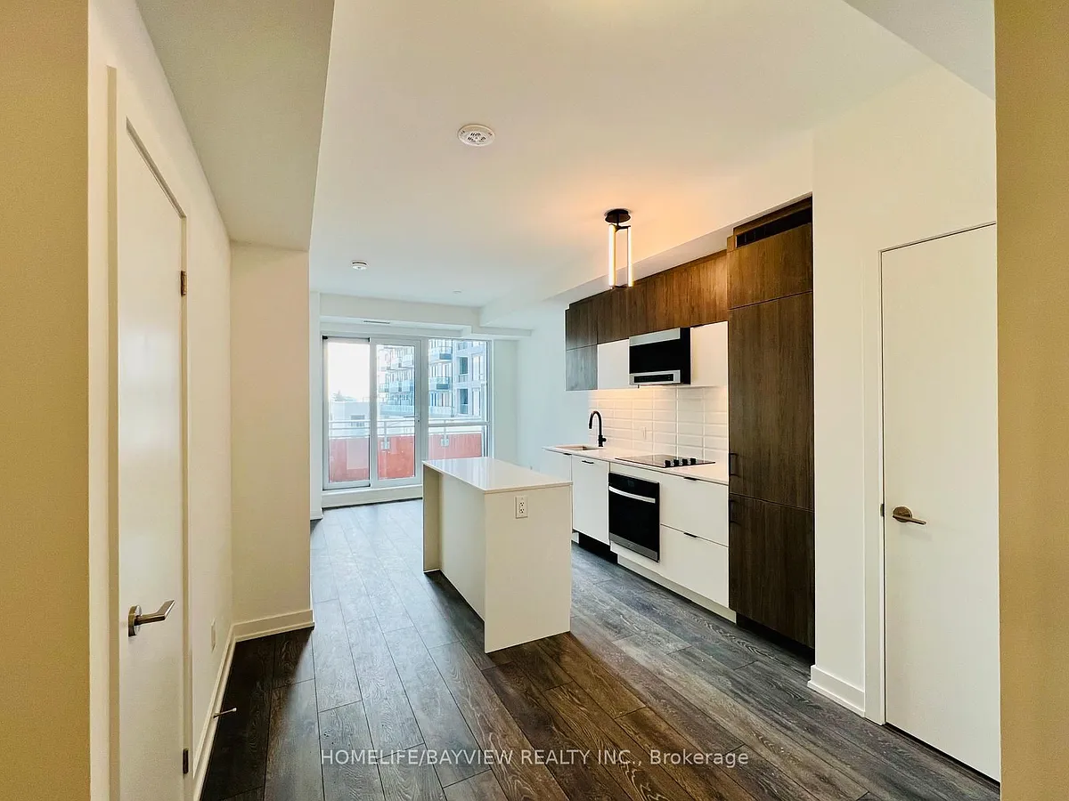 Building Photo - 8888 Yonge St E #204