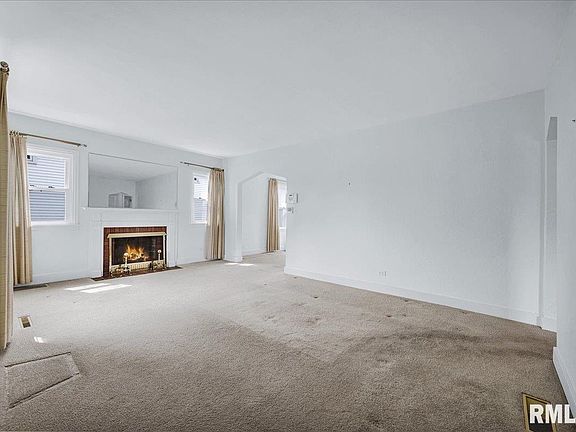 2nd image of 2309 W Manor Pkwy