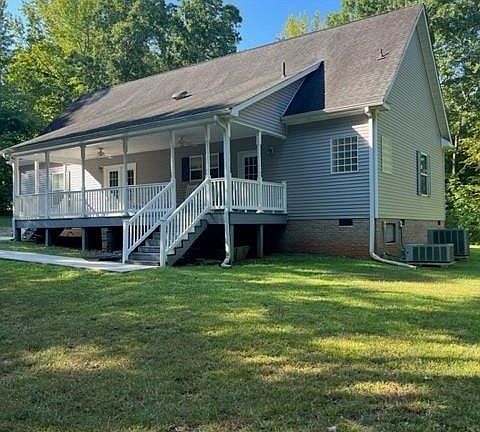 2nd image of 548 Cliffside Dr