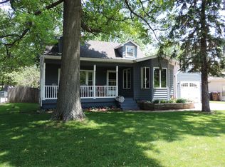 272 S Cooper St, New Lenox, IL 60451