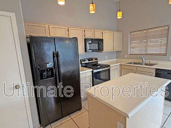 5th image of 3232 W Lone Cactus Dr