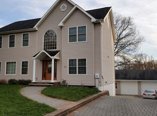 50 Broad Ave, Edison, NJ 08820