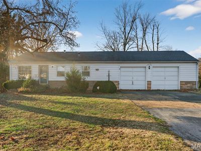 12131 McKelvey Rd, Maryland Heights, MO, 63043