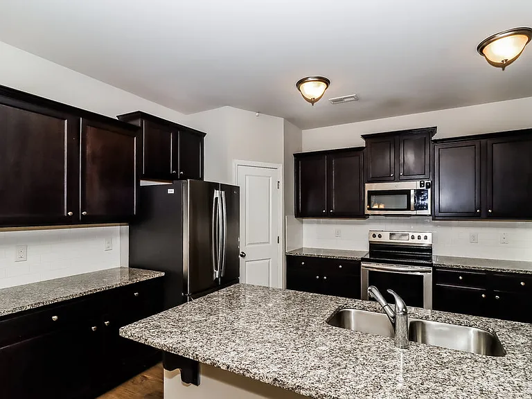 1017 Helms Rd — Photo 9