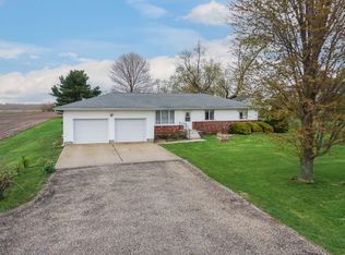 1109 W 4th St, Delavan, IL 61734