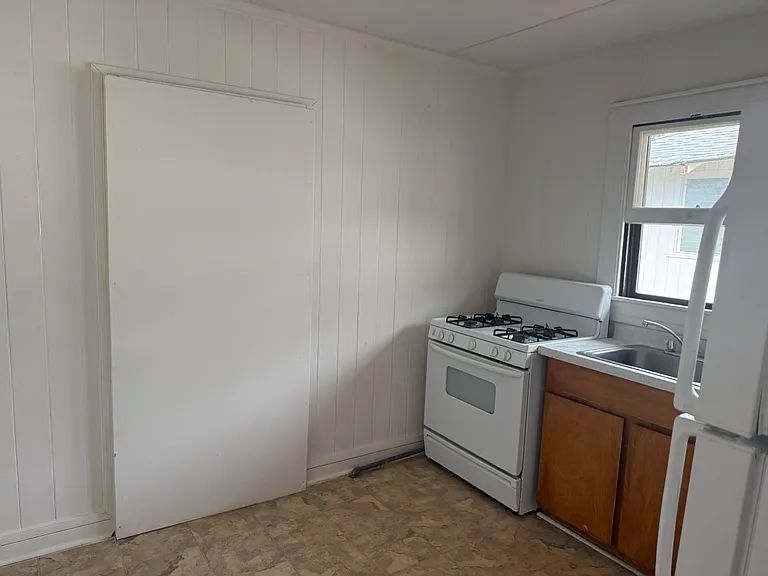 254 Auwaiolimu St #A — Photo 2