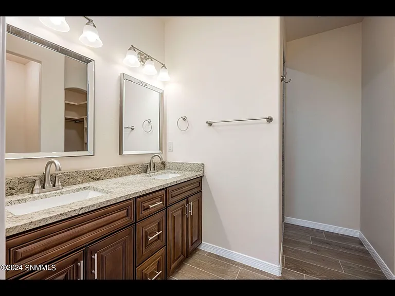 5853 Jalapeno Dr — Photo 15