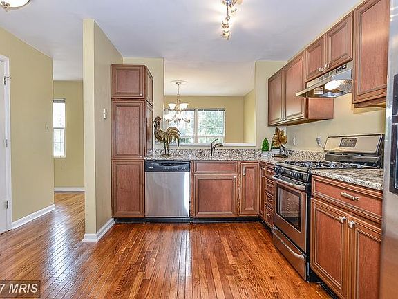 3rd image of 5667 Gosling Dr