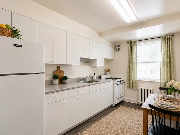Falls Court Apartments