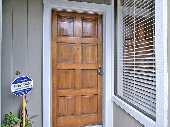 2nd image of 1771 Braddock Ct