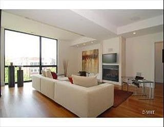 1st image of 817 Hinman Ave APT 3W