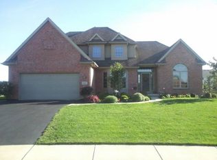 7427 Pinafore Ln, Maumee, OH 43537