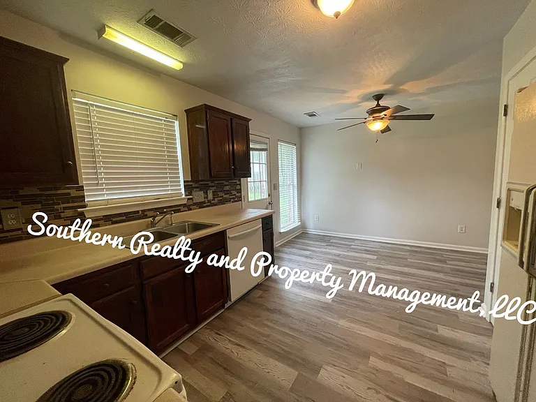 4084 Fitzpatrick Blvd — Photo 19