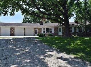 12726 Schaefer Rd, Plano, IL 60545