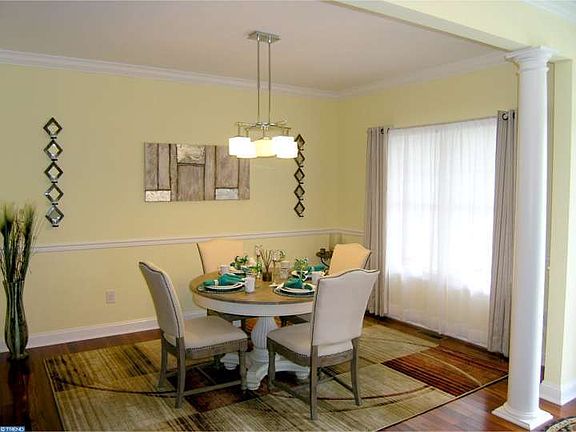 4th image of 23739 Herring Ct