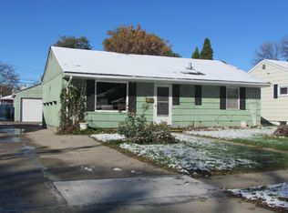 1605 16th St S, Fargo, ND 58103