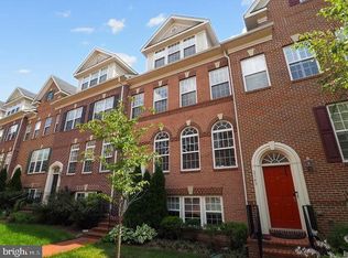 2147 Red Vine Dr, Vienna, VA 22182