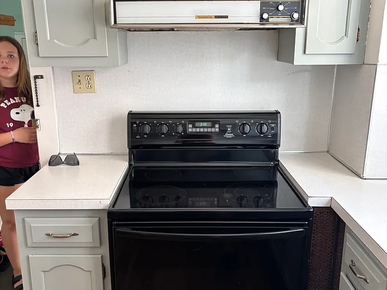 622 Richmond Ave — Photo 7