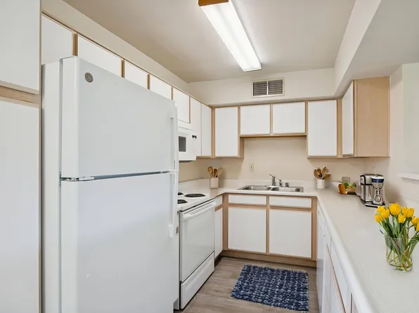 Vale Apartments & Townhomes