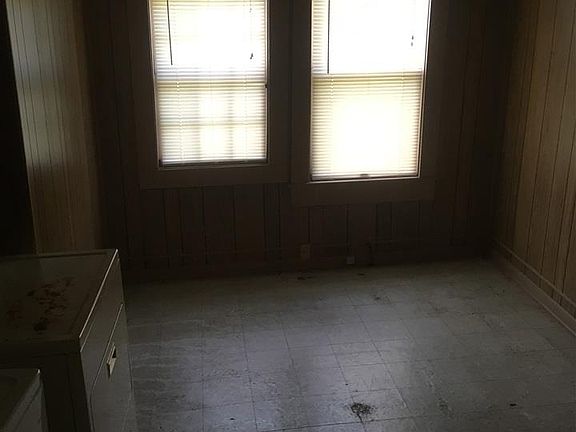 5th image of 1233 W Government St