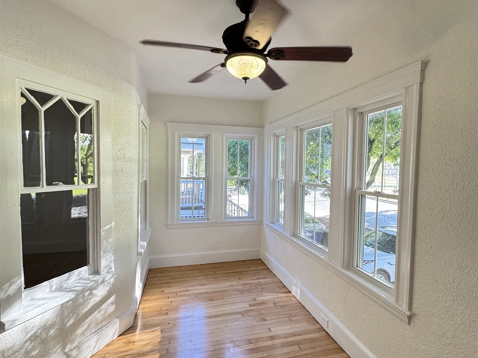 2 bed, $3,000 — Photo 4