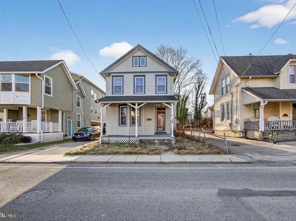 26 Waterloo Ave, Berwyn, PA 19312