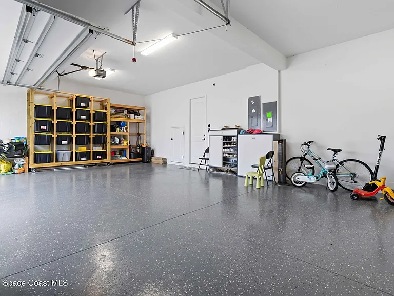 3256 Kamin Dr — Photo 28