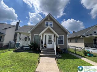 532 6th St, Whitehall, PA 18052