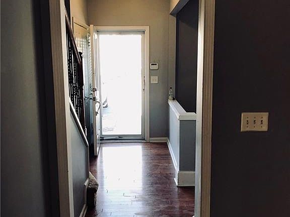 5th image of 2720 Deerwood Ln SW