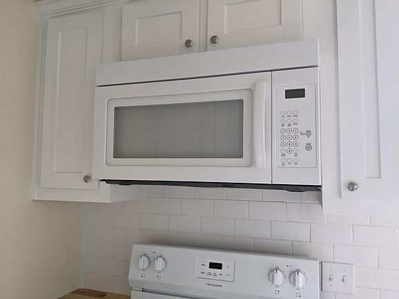 4th image of 1005 S Donnybrook Ave #B